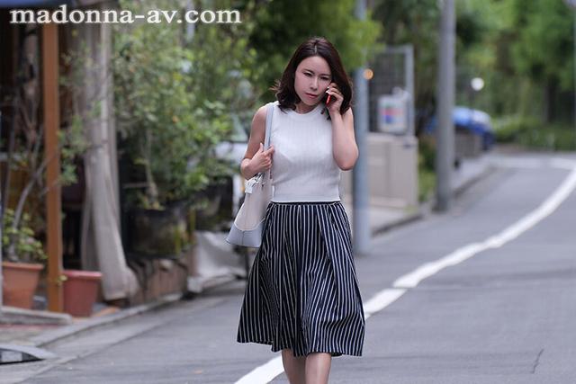 「ウチの継母お貸しします」 息子が友人にデリママさせる中出し管理売春 水野優香 サンプル画像 3