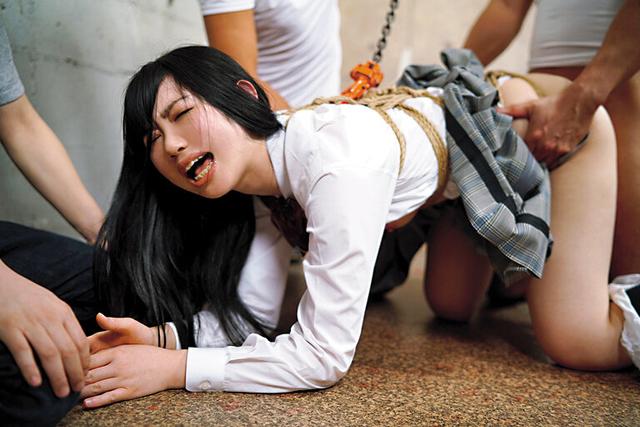 性支配を受け入れる無抵抗な美少女たち File.19 サンプル画像 4