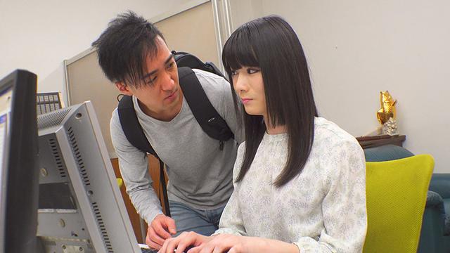 久しぶりに実家に帰ったら弟がニューハーフになっていた！～弟の巨大ペニクリを見て思わずくわえてしまった兄！ サンプル画像 16