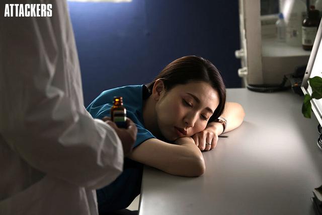 ある女医の告発 堕ちたプライド 捻じ伏せられた正義 妃ひかり サンプル画像 3