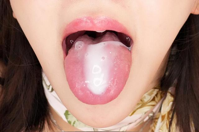 【VR】「そんな声出したら…奥さん起きはりますよ？」夫婦旅行先でのまさかの出来事 至近距離で関西弁ささやき誘惑をする魔性の巨乳エステティシャンにボクは負け、妻の隣で不倫SEXしてしまった。 芦名ほのか サンプル画像 14