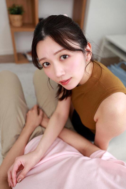 【VR】「セックスが下手くそ」と言われた兄嫁がボクで練習させて欲しいと乳首をこねくり誘惑してきた 戸川なみ サンプル画像 2