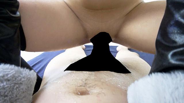 とっても小さすぎる女の子【迷子保護のつもりが我慢できずにトイレでイタズラ→後日5人がかりで集団ワイセツ行為】ワレメに巨マラおじさんたちが連続ピストン→失禁止まらず痙攣して動かなくなりました… サンプル画像 6