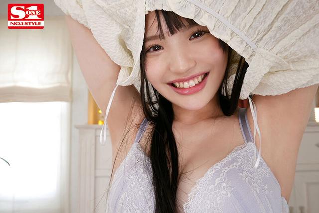 【VR】VR NO.1 STYLE＜中森心々奈＞解禁 一目見たら忘れられない愛嬌抜群のアイドルスマイル！元タレント、中森心々奈を紹介します。 サンプル画像 5
