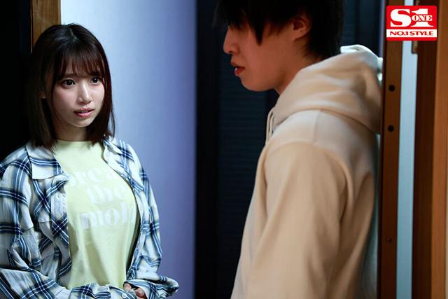 Gカップ同級生2人組が僕の家で勉強合宿！休憩の度にエロいことが！ 安達夕莉 宇野みれい サンプル画像 4