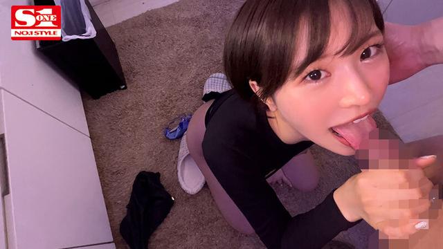 「えっ！ここでヤルの？」 マルチに活躍する本郷愛のプライベートに完全密着して隙あらばいきなり即ズボッ！前代未聞ドッキリAV大作戦 サンプル画像 7