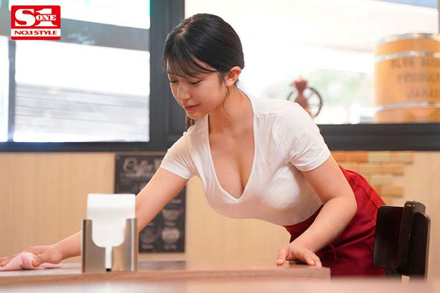 終電逃してセクハラ店長とまさかの相部屋に…大嫌いなのに感じ、大嫌いなのに濡れ、大嫌いなのに喘ぎ、大好きな彼氏にウソをついてハメまくってしまった 川越にこ サンプル画像 4