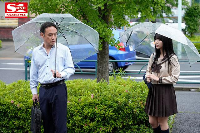無口で大人しい女生徒になら何してもいいんじゃないか？地味な図書委員は担任に犯●れてもイキまくった。 浅野こころ サンプル画像 4