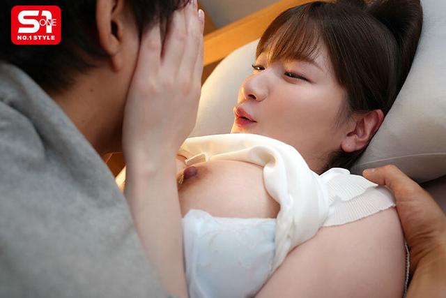 世話焼きのお姉ちゃんにボッキ見せながら本気でお願いしたらヤラせてくれた。 鷲尾めい サンプル画像 3