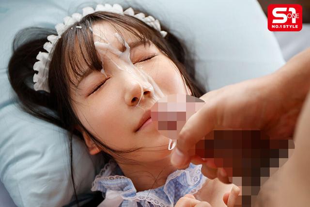 俺専属の超可愛いメイドは大量顔射がいっちばん喜ぶので、顔面ぶっかけSEXでたっぷり可愛がってやる！ 三田真鈴 サンプル画像 10