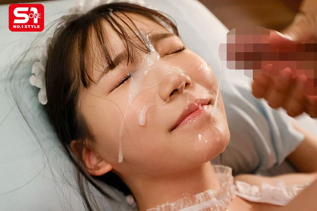 俺専属の超可愛いメイドは大量顔射がいっちばん喜ぶので、顔面ぶっかけSEXでたっぷり可愛がってやる！ 三田真鈴 サンプル画像 14