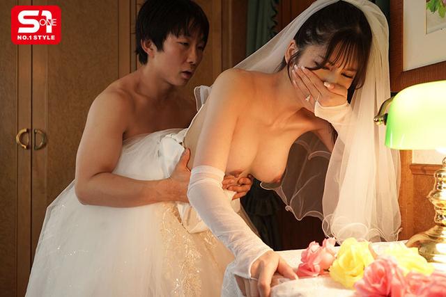 結婚式間近の花嫁、新郎との愛あるSEXよりも男性ウェディングプランナーから無理やり犯●れるほうがま●こビチャ濡れでイキまくる。 七ツ森りり サンプル画像 6