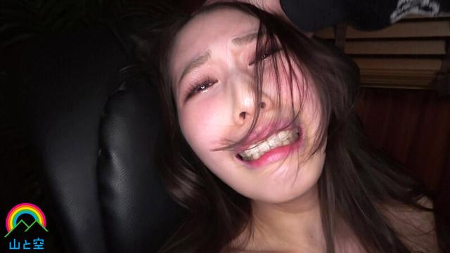 『恨むなら自分の巨乳を恨めよw』ビジネス街で見かけた巨乳OLを拉致 抵抗したら泣きじゃくるまで連発ビンタでわからせる！半グレ集団輪● 椎菜える サンプル画像 15