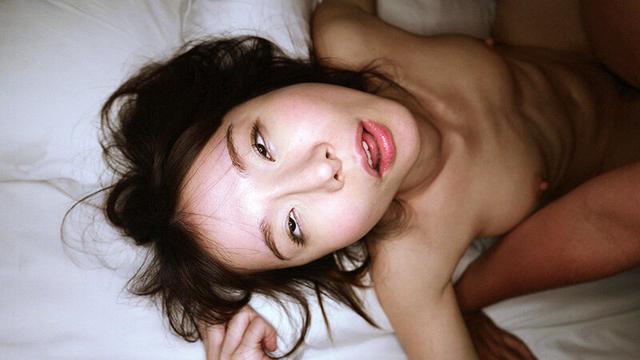 就活格付けリモバイ奥手な隠れ美人学生がマジイキ連発都内で就活に悩む松丸さんを郊外でベロチュー連れ回し猥褻とびっこ調教で赤面イキ潮悶絶で盛り上がったあげく…松丸香澄 22歳 サンプル画像 17
