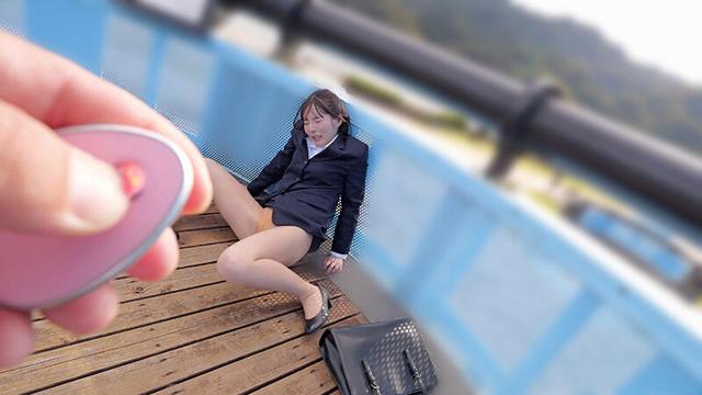 就活格付けリモバイ奥手な隠れ美人学生がマジイキ連発都内で就活に悩む松丸さんを郊外でベロチュー連れ回し猥褻とびっこ調教で赤面イキ潮悶絶で盛り上がったあげく…松丸香澄 22歳 サンプル画像 5