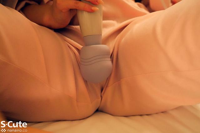 触れられるだけで、快感に包まれるいやらしい身体 白浜みなみ サンプル画像 12