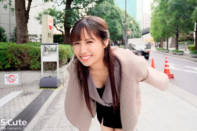 これぞイチャラブSEX！楽しくおしゃべりからの豪快ハメ潮SEX 南條彩 サンプル画像 4