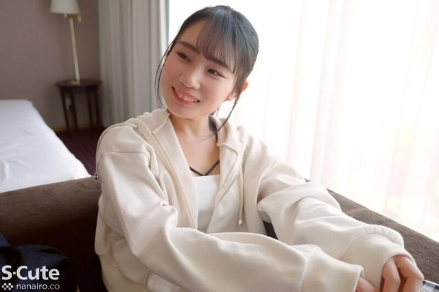「男の人ってどうやったら気持ち良くなれますか？」経験浅い美少女がカメラの前で頑張りエッチ。知花しおん サンプル画像 5