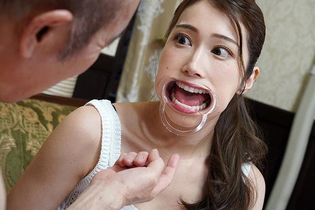 催●術師REDvs佐伯由美香 ド変態痴女のエロい遊び方 佐伯由美香 サンプル画像 1