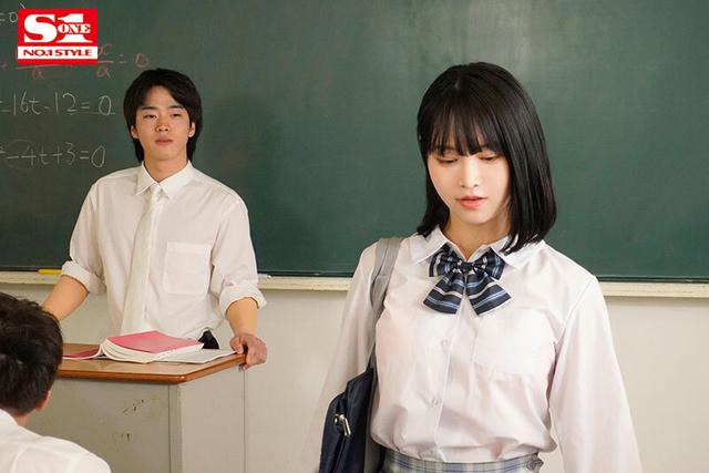 教師の僕は大人ぶる女生徒の成育おっぱいに理性ふき飛び何度も彼女に吐精してしまう。 日向かえで サンプル画像 1