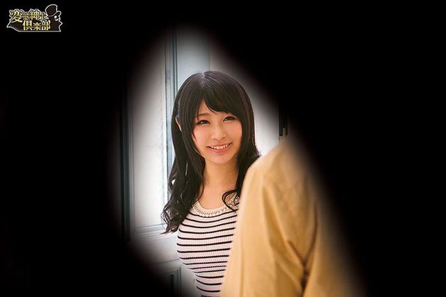 完全盗撮 同じアパートに住む美人妻2人と仲良くなって部屋に連れ込んでめちゃくちゃセックスした件。16時間総集編 サンプル画像 10