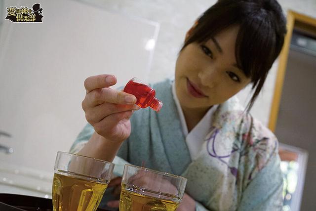 巨乳セレブ人妻ばかりを狙うレズエステ温泉の美人女将 全タイトル収録12時間総集編 サンプル画像 5