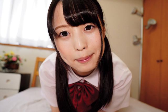 部屋投稿 お家に誰も居ない隙にこっそりパイパンJ●自画撮りオナニー サンプル画像 4