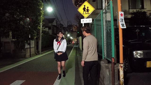 純朴パイパン少●中出し～性癖異常者の猥褻行為～りょう お漏らし地味っ娘 月美りょう サンプル画像 1