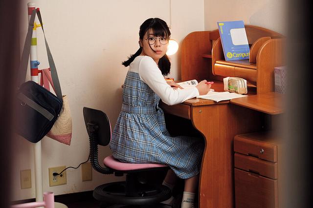 純朴パイパン少●中出し～性癖異常者の猥褻行為～りょう お漏らし地味っ娘 月美りょう サンプル画像 11