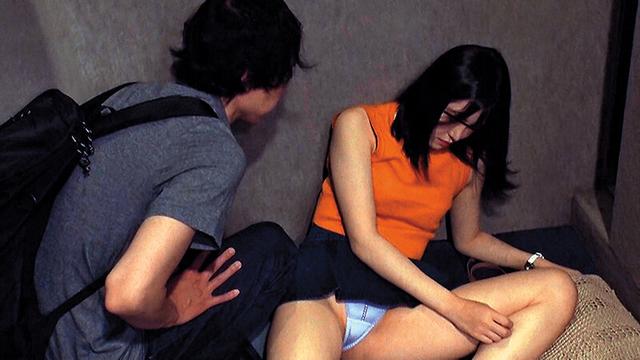 泥●女性を狙ったレ●プ犯罪映像 サンプル画像 1