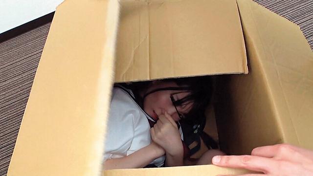 宅配ロ●―タ少●調教映像 サンプル画像 1