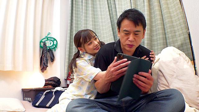 家出少女のエッチな恩返し「オジサンありがとう！泊めてくれたお礼にいいことしてあげる」VOL.02 サンプル画像 5
