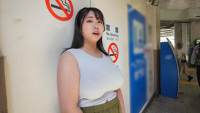 超爆乳・超爆尻の肉厚ポッチャリ不倫妻 SNSで出会った若妻は初めてのハメ撮りで何度もイキまくる欲求不満の超変態女でした。結愛（26） サンプル画像 2