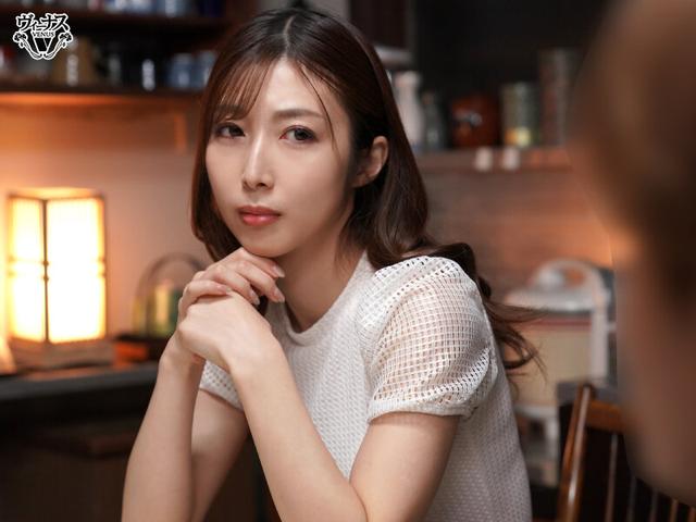 息子は煩悩まみれの肉食獣―。首絞め・イラマ・固定バイブで完全メス堕ちする母親 今井栞菜 サンプル画像 3
