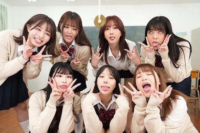 【VR】誰からも相手にされないチー牛（僕）が催●術を使ってクラスを乗っ取る！馬鹿にしてきたカースト上位の女子クラスメイトと女教師の意識を操ってモテモテに！学校で子供作り放題！人生が一変する！！ 大槻ひびき・尾崎えりか・花狩まい・胡桃さくら・加賀美まり・… サンプル画像 5