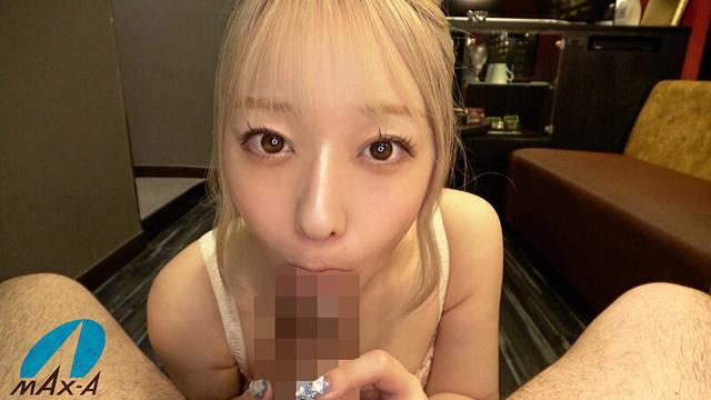 男も思わず喘ぐフェラテクAV女優17名の撮り下ろしフェラチオ200分 サンプル画像 6
