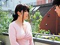 「まさか…私で勃起しちゃったの？」毎週ゴミ出しに来るパツパツニットを着たノーブラむっちり奥さんのボディに思わず勃起した…4時間 サンプル画像 7