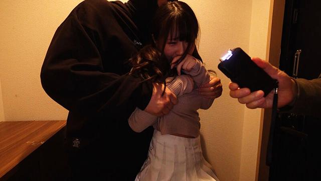 一人暮らしの女子大生を狙う鬼畜レ●プ集団自宅押込み中出し強●性交 被害者Kさん サンプル画像 1