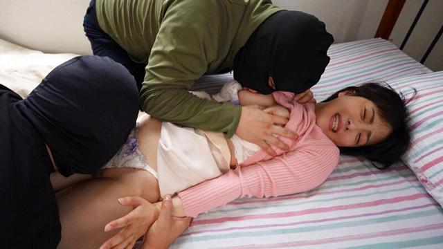 一人暮らしの女子大生を狙う鬼畜レ●プ集団自宅押込み中出し強●性交 被害者M.Kちゃん サンプル画像 2