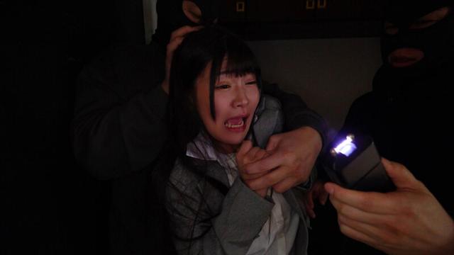 一人暮らしのOLを狙う鬼畜レ●プ集団自宅押込み中出し強●性交 被害者H.Mさん（YMRK-052） サンプル画像 1