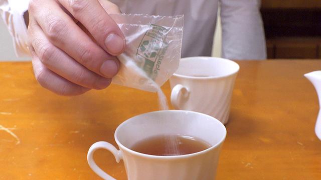 教え子にバイブをパンスト固定され必死にイキそうになるのを我慢していたが媚薬と追撃ピストンで自分から腰を振り始める完堕ち女教師3 サンプル画像 3